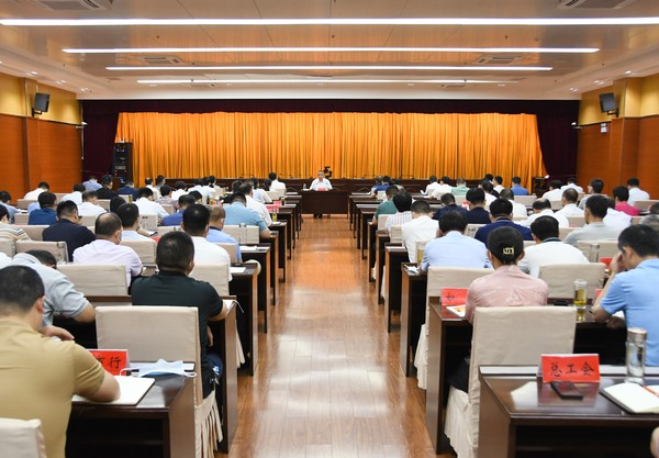 临泉县组织收听收看省辖市委书记、市长二季度工作会议