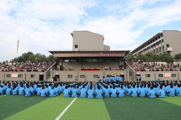 阜阳三中2021级高一新生军训圆满落下帷幕