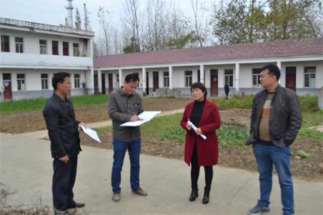 2016年11月16日,颍上县半岗镇组织开展敬老院安全排查整治工作.