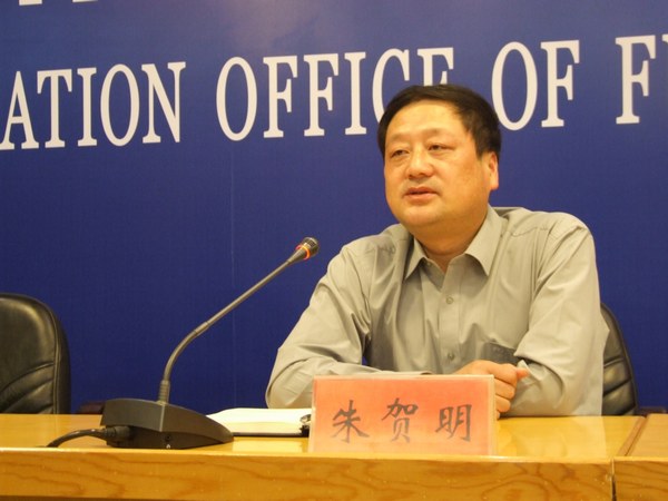 市委宣传部副部长,市文明办主任柳廷峰