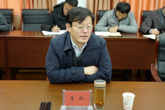李红副市长出席阜阳民用航空中心挂牌仪式